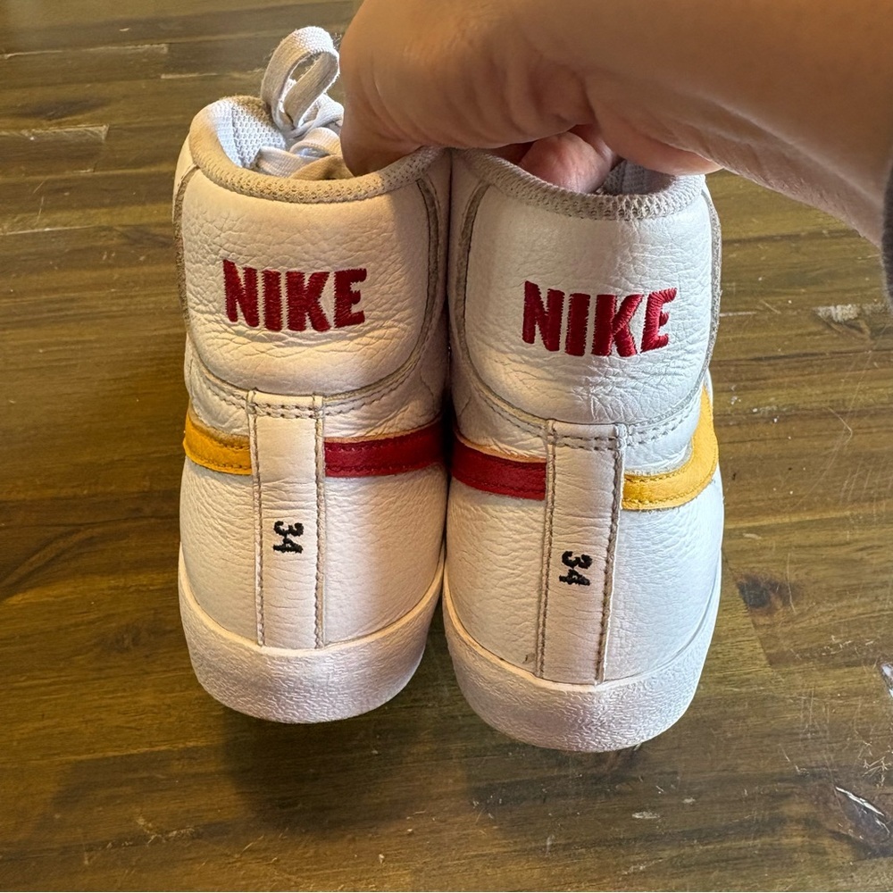 Nike Blazers Mid Lace Up Sneakers Leather Yellow Red Swoosh Mens 6 1/2 Custom - Picture 3 of 7